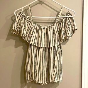 Billabong S Off the shoulder flutter sleeve top